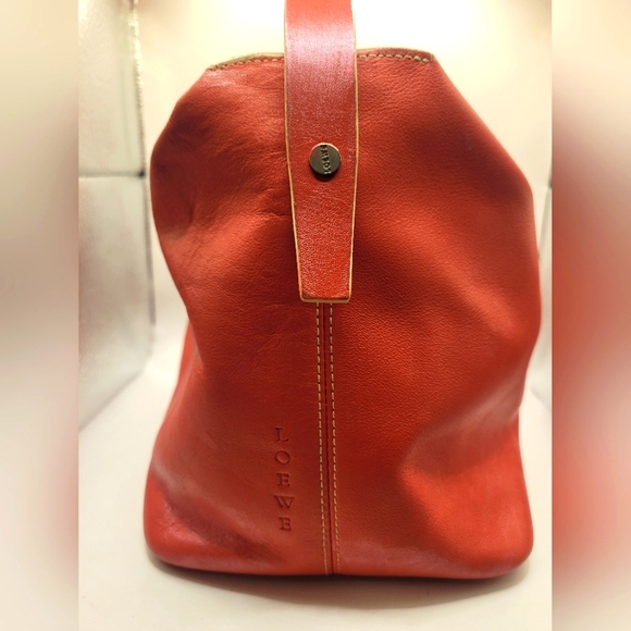 Loewe Leather Coral Bucket Handbag - Picture 2 of 6